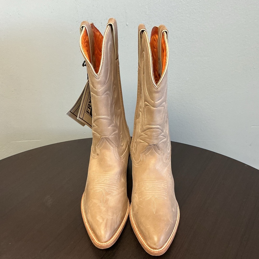 FRYE AND CO. Tan Leather Heeled Boots